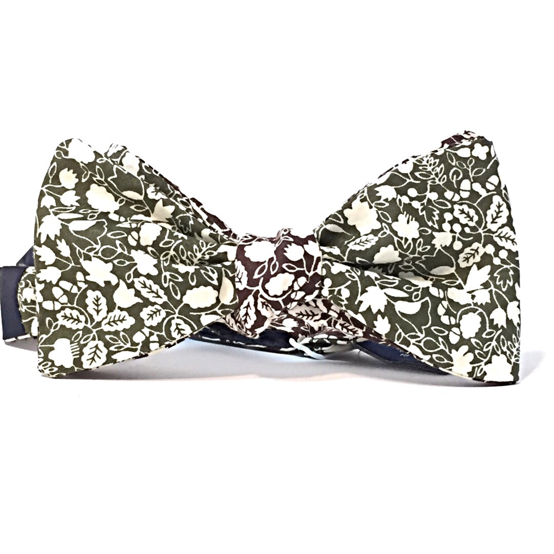 Classic Monogrammed Bow Tie - Sunny and Southern